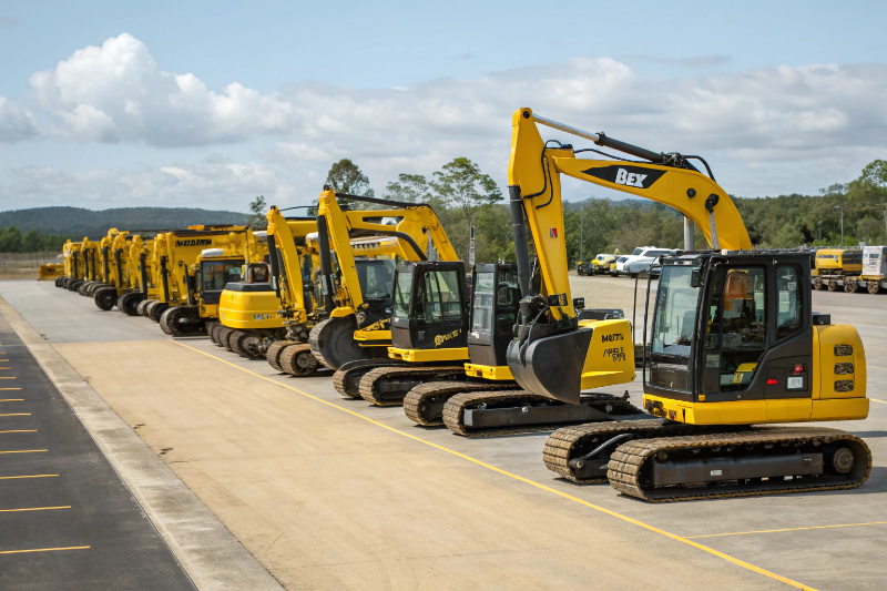 Modern excavation equipment fleet ranging from mini to large excavators servicing Ipswich QLD